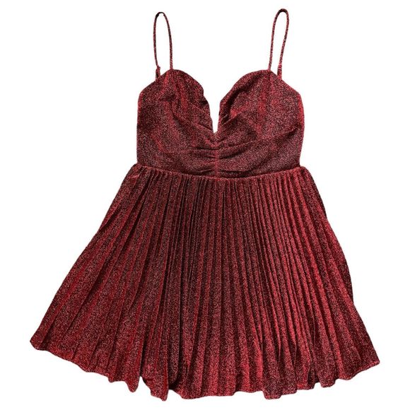 New NWTLulu’s Medium Shine Tonight Red Sparkly Pleated Skater Dress Notch Neck M - Picture 6 of 16